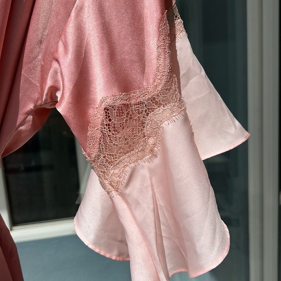 Victoria's Secret satin silk flounce ruffle robe women's size extra small​​ - Picture 5 of 6
